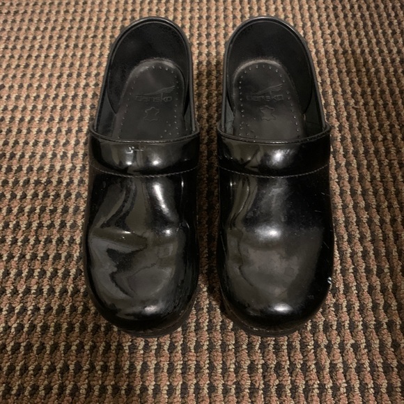 Dansko size 38, 8 woman’s - Picture 1 of 3